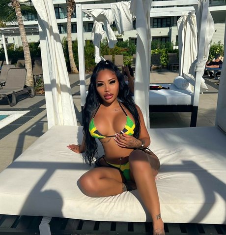 lissythedoll sexy model archive