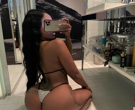 lissythedoll nudes pornstar archive