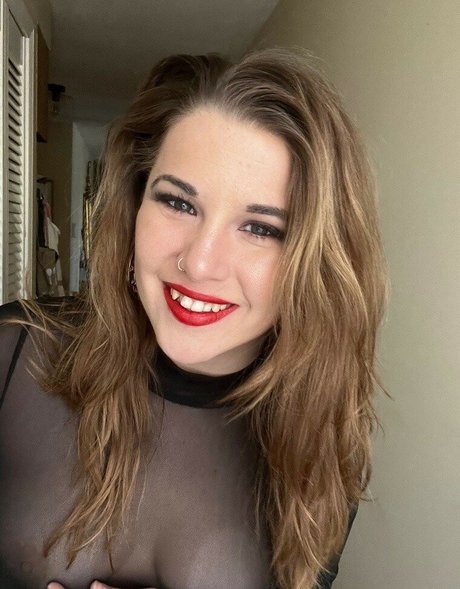 Bourbonformyalpacas top actress gallery