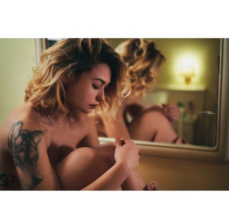 Antonell Spina erotic pornstar pic