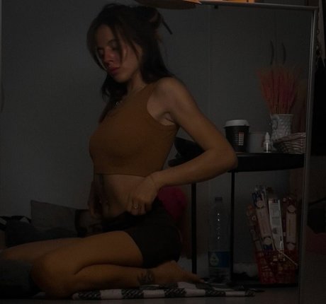 Anna Masarski model perfect pic