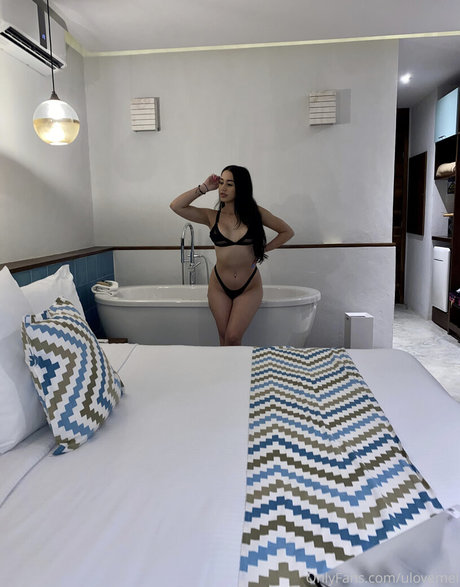 ulovemel model free image