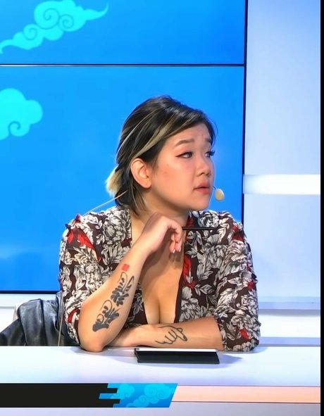 Marie C Palot beautiful star image