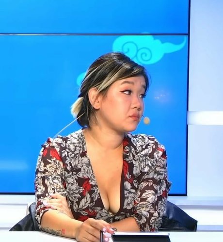 Marie C Palot hot actress picture