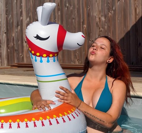 Shakaam porn model picture