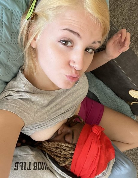 aliisnoww free star images