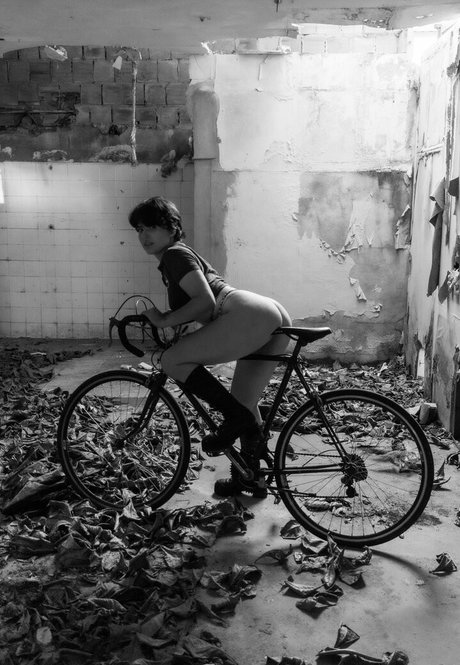 Bi0degradavel pornstar pretty pic