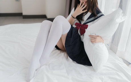 Kagami nudes model image