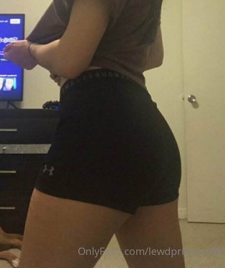 LewdPrincess08 pornstar top images