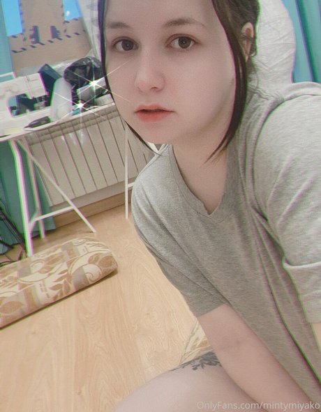 MintyMiyako hot actress pic