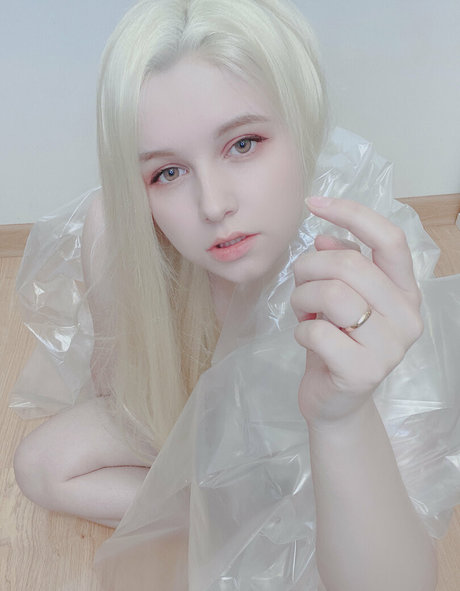 MintyMiyako model pornographic photo