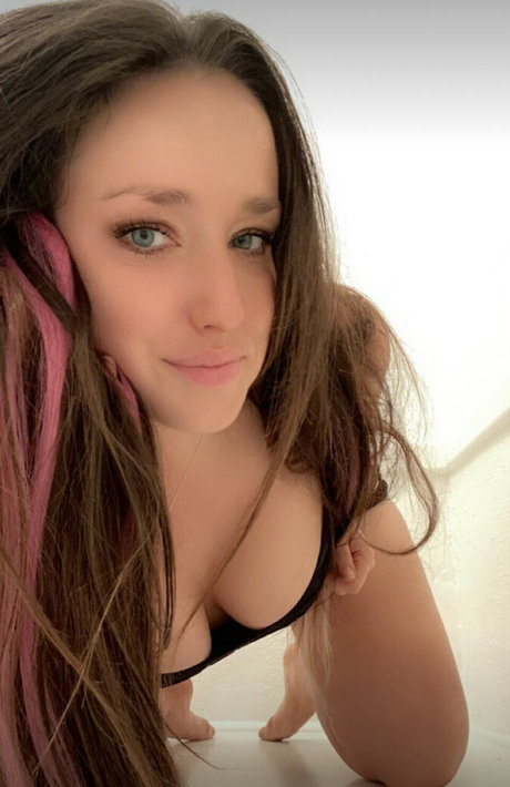 Savannah Roses top star pictures