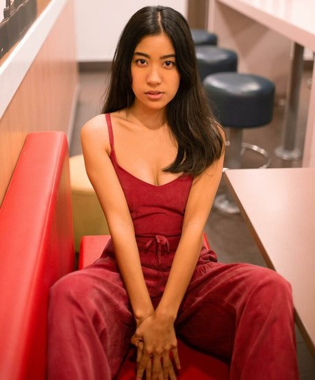 ohshawr beautiful pornstar photo