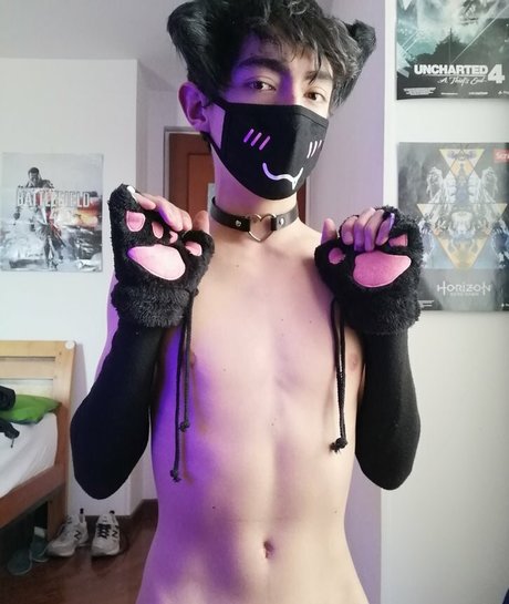 Lucky Matthew model pornographic images