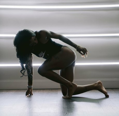 Sha Carri Richardson model hot img