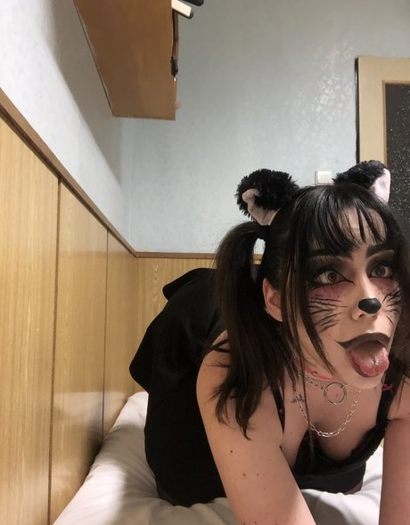 ana uhiram model xxx images