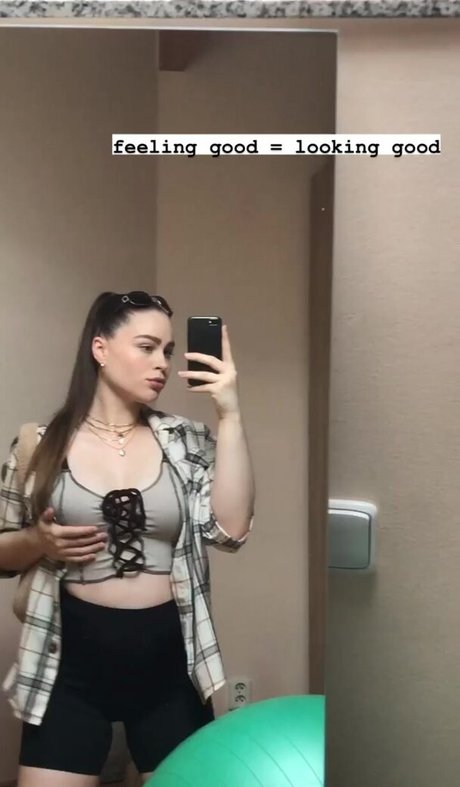 xoxoshawtyxoxo nice pornstar img