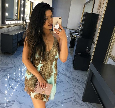 Janelle Ha star naked images