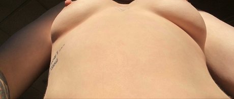 Horkat709 star erotic photos