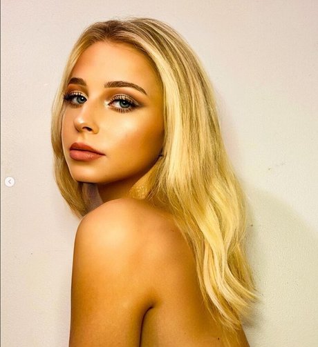 Maci Jo McCarley hd model galleries