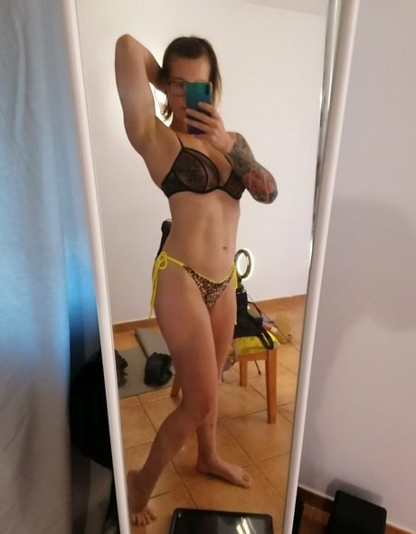 ivyworksoutdirty nude pornstar photo