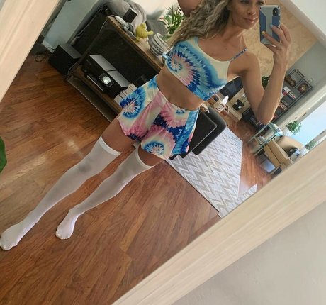 Legendarylea actress galleries