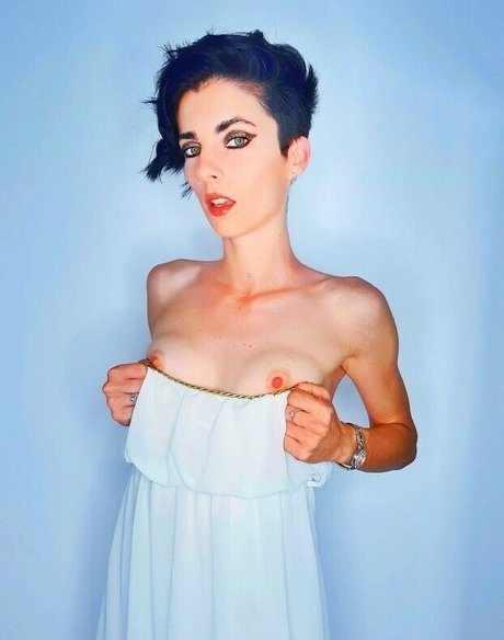 BellaSabini model high quality pics