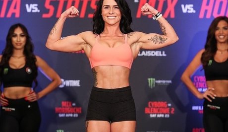 Randi Feld model hot images