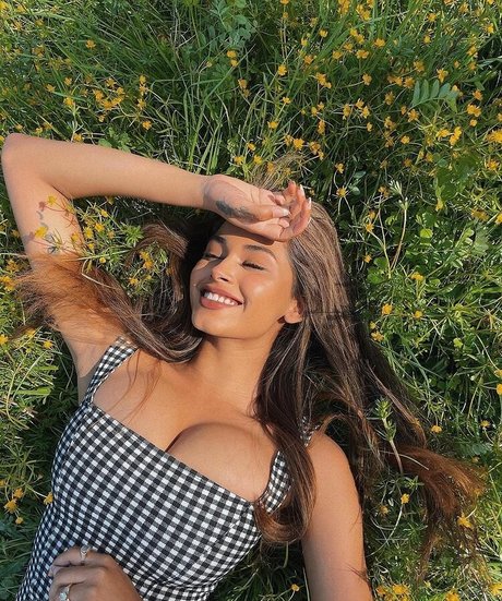 cum feet onlyfans adult photo