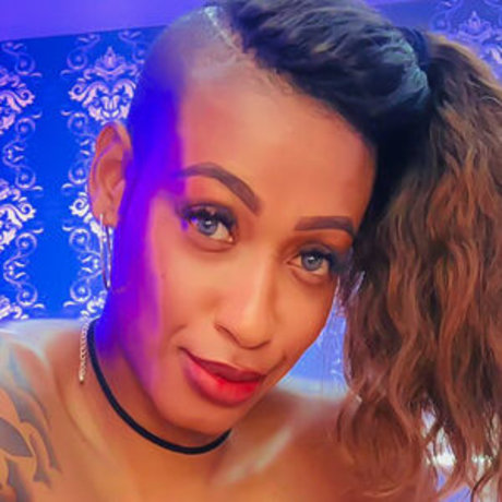 Caritoleya model adult photos