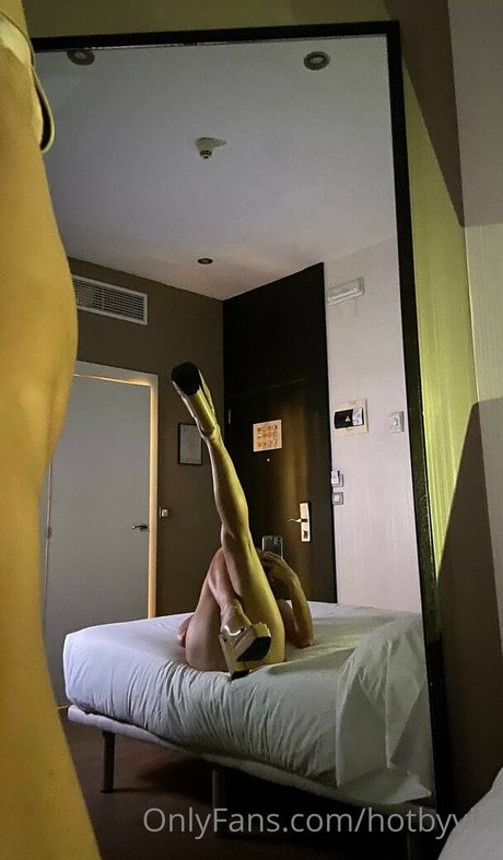 Viki Keepu free model pics