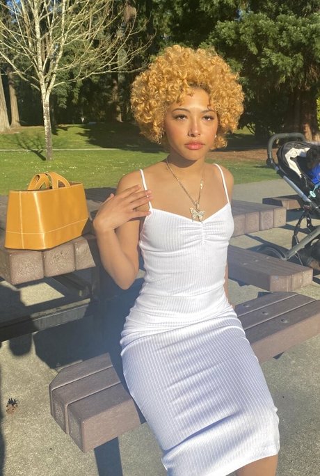 maricalamariii model perfect pictures