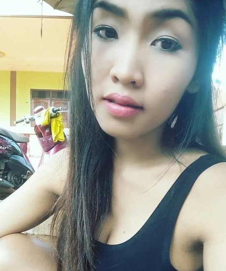 Tittiporn erotic pornstar img