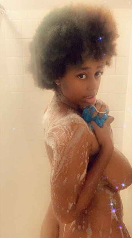 AmineBoobs69 model erotic pictures