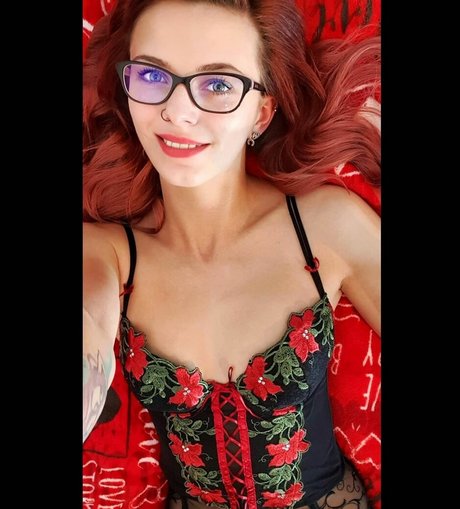 aurora t star sexy pictures