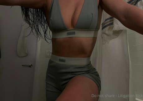 Eurasian1994 perfect pornstar pics