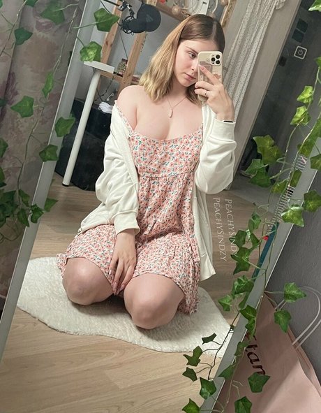 peachysindy best star img