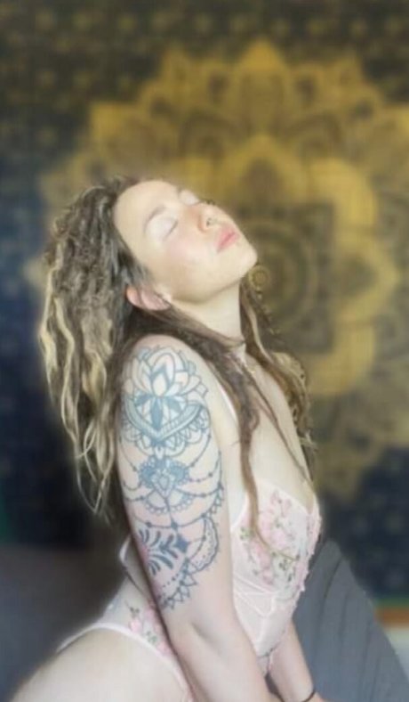 kodisagekhaoss sex model image