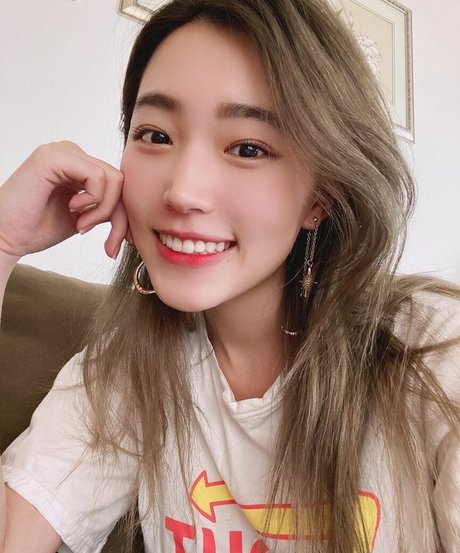 Yoojin model exclusive picture