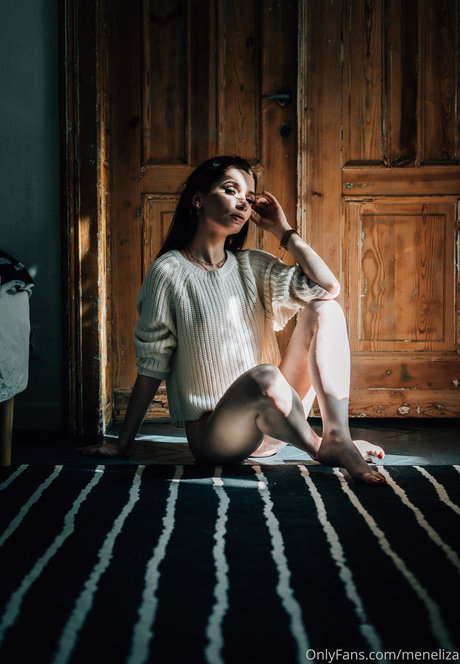 meneliza pornographic star pic