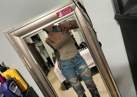 Little Doll star pornographic pics