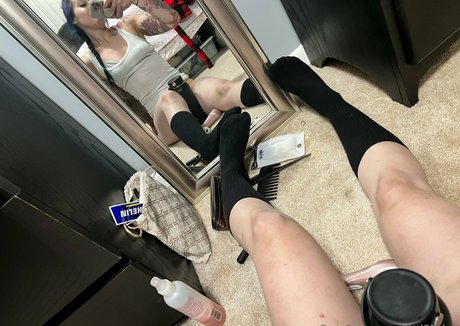 Little Doll star nudes pictures