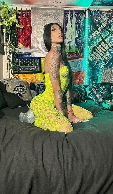 Winter Cullen top actress picture