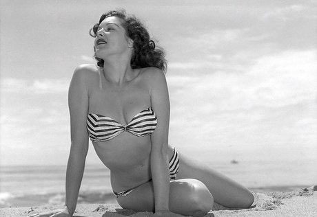 Joanne Arnold star best photo