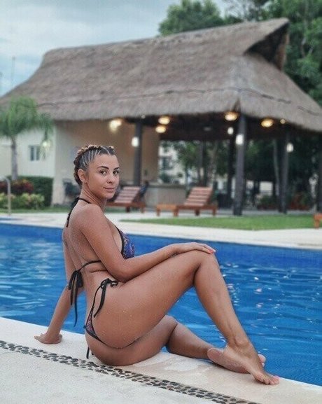 Alice Kelly erotic pornstar image