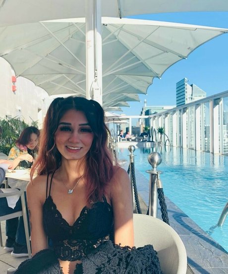 Bhavika Shah naked model gallery