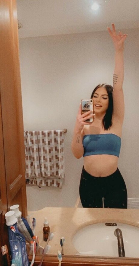 Bailey King beautiful actress galleries