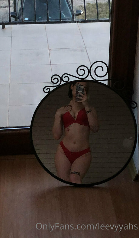 leevyyahs pornstar perfect photo