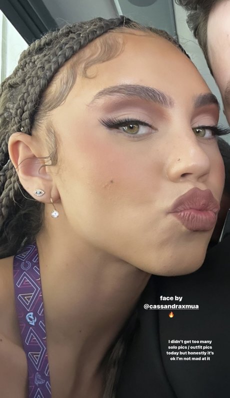 Makayla London xxx model archive