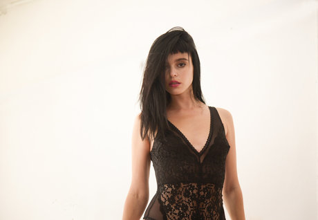 Polina Barenfeld pretty model image